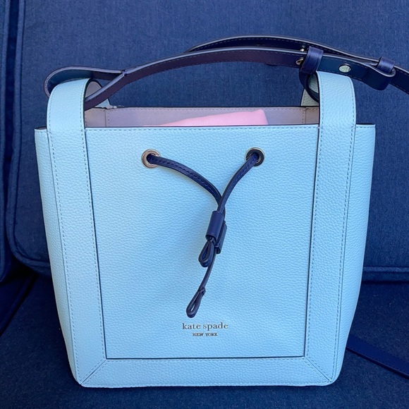 kate spade Handbags - Kate Spade grab small bucket bag